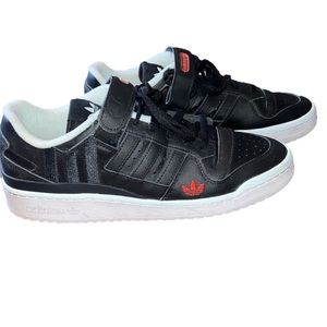 Adidas Forum Low Black/Red/White Sneakers Shoes. Size 11.
